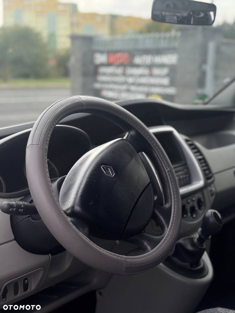 Renault Trafic - 12