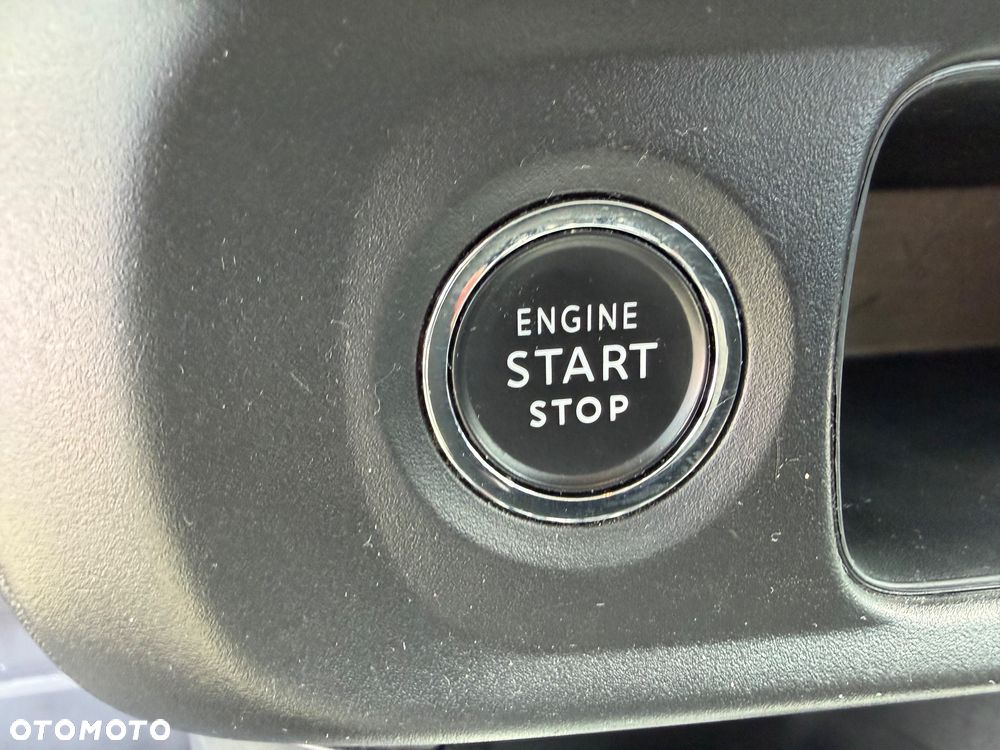 Citroën C3 1.2 PureTech Shine - 8