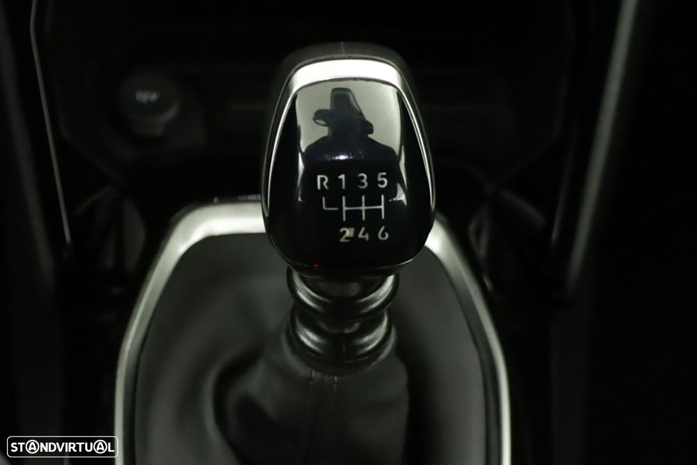 Peugeot 2008 1.2 PureTech Allure - 14