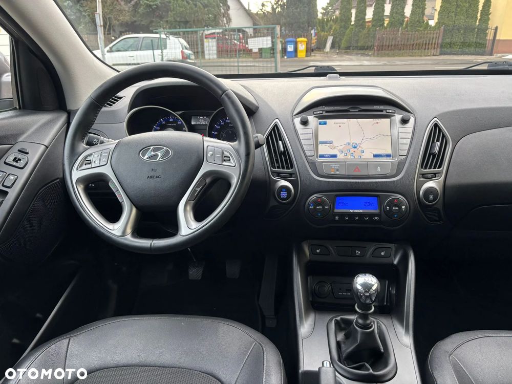 Hyundai ix35 blue 1.6 2WD Finale Gold - 5