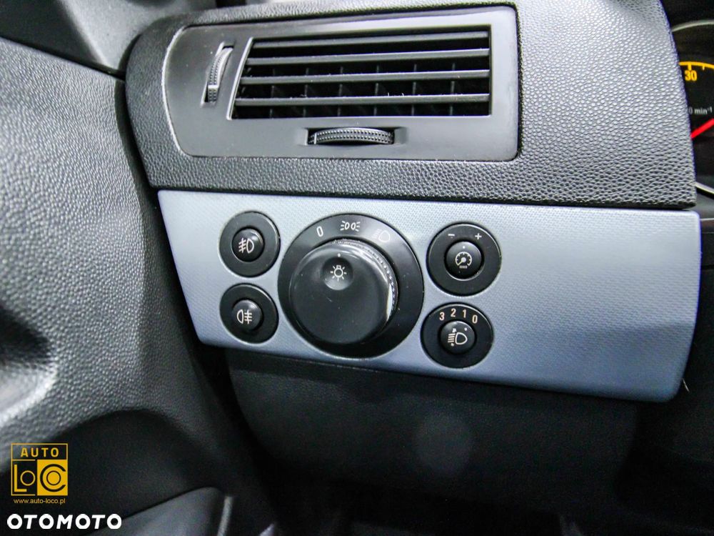 Opel Astra 1.9 CDTI DPF Edition - 22