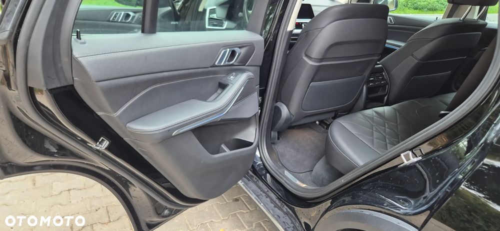 BMW X5 xDrive50e PHEV Individual Edition sport - 26