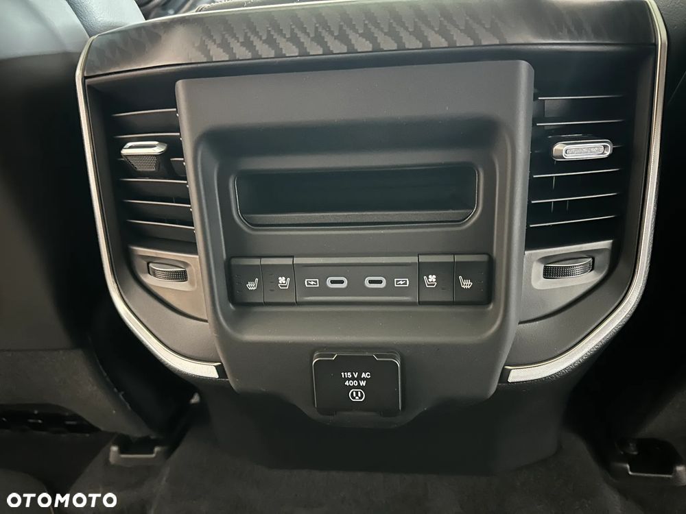 RAM 1500 Tungsten - 31