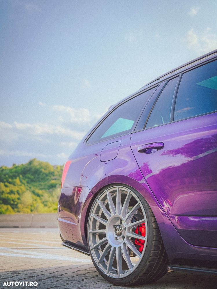 Skoda Octavia Combi 2.0 TDI DSG RS - 6