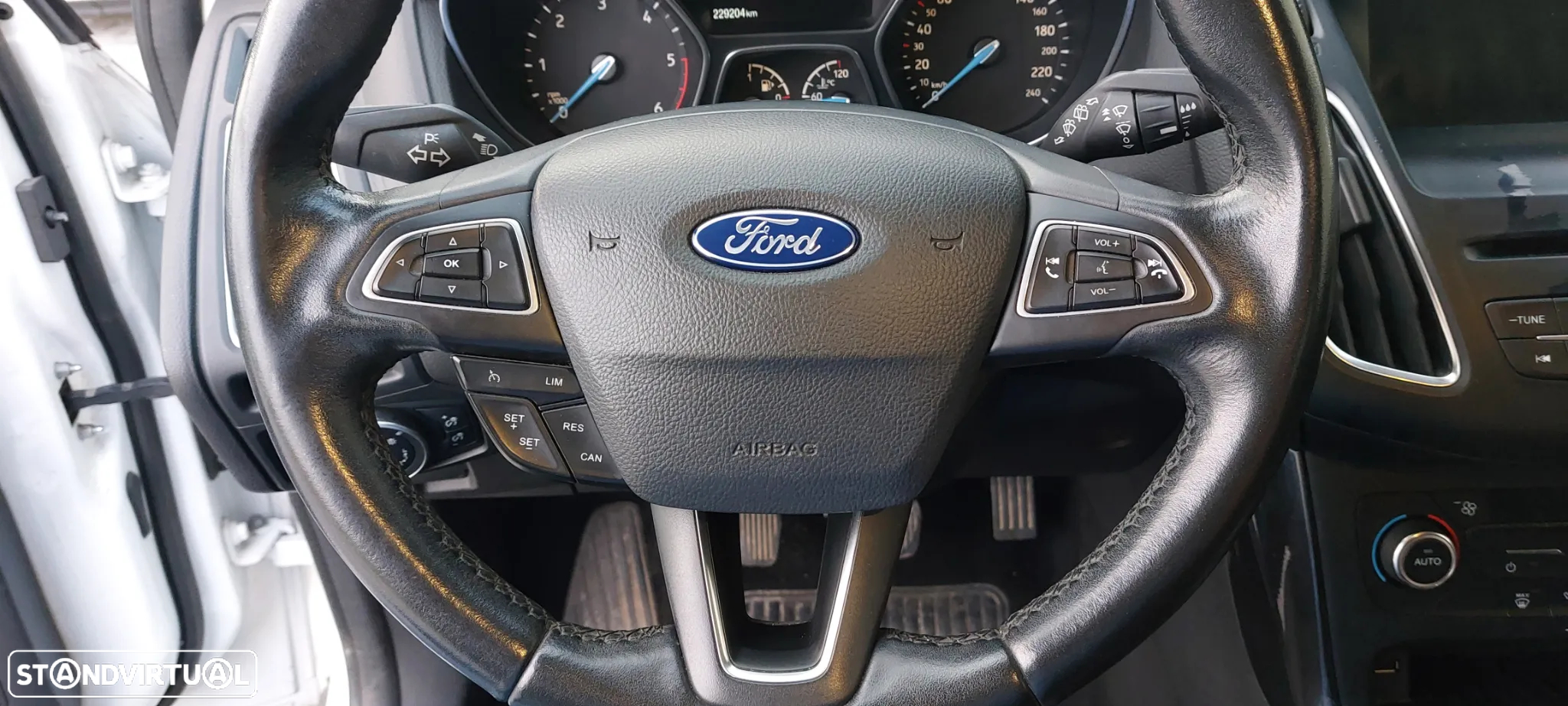 Ford Focus SW 1.5 TDCi Titanium - 16