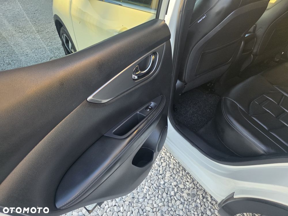 Nissan Qashqai 1.2 DIG-T Xtronic 360 - 12