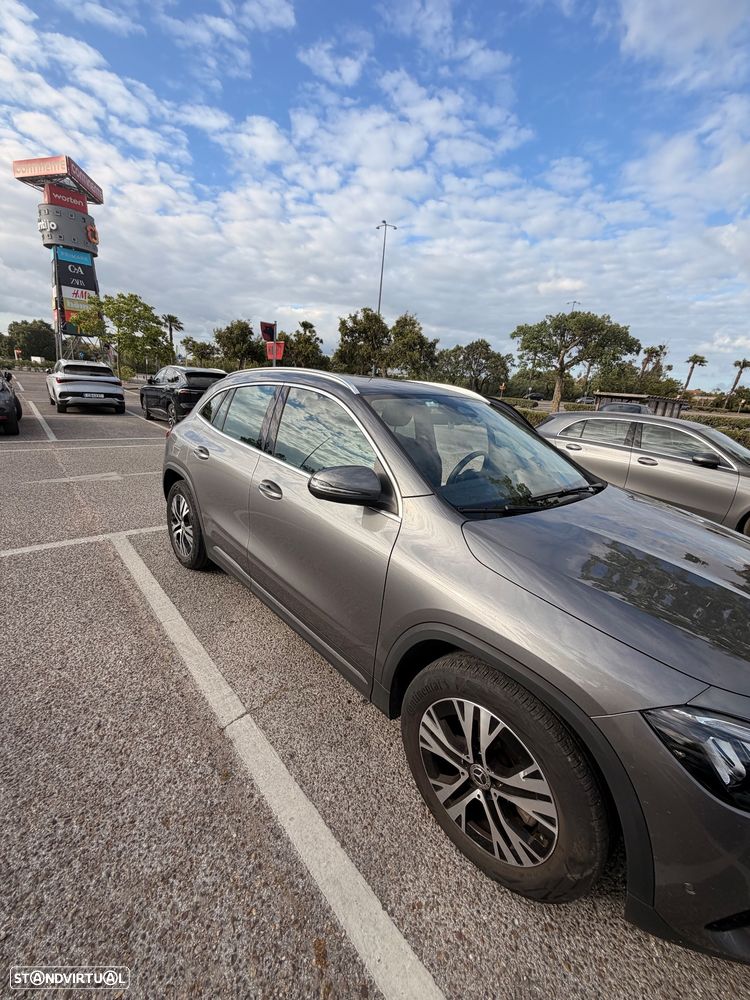 Mercedes-Benz GLA 180 d - 2