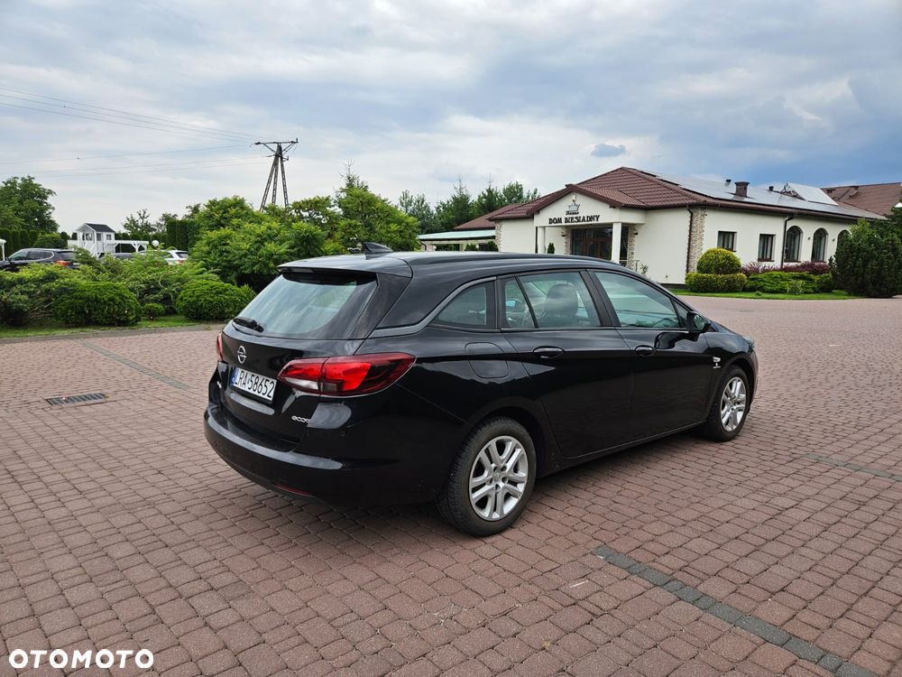 Opel Astra 1.6 CDTI Sport - 4