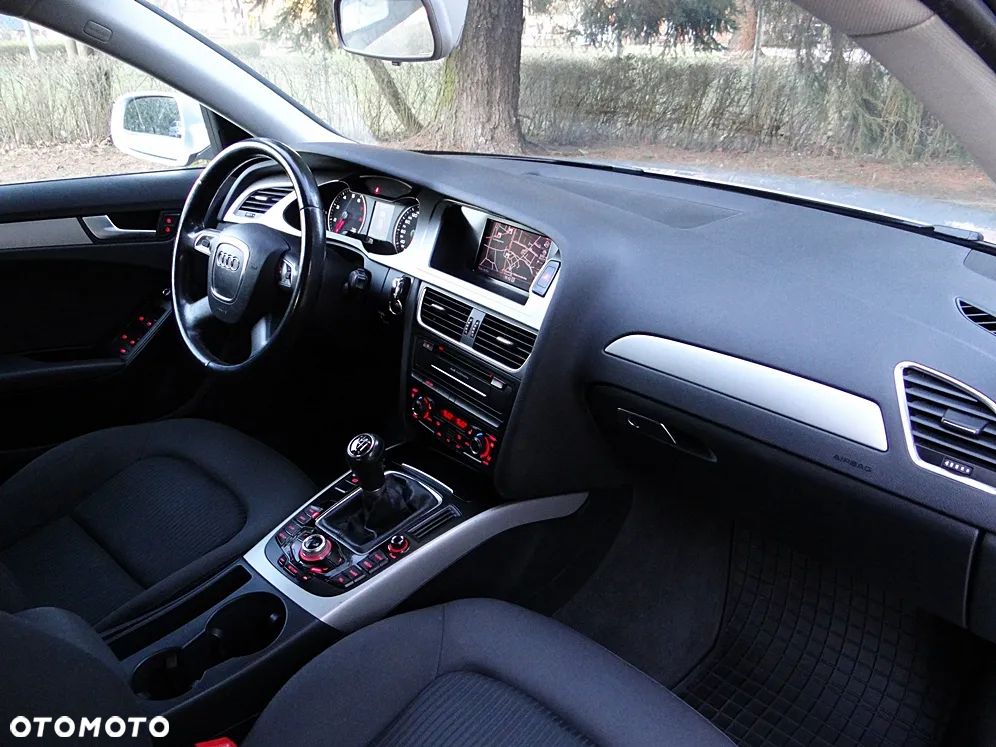 Audi A4 Avant 1.8 TFSI Attraction - 25