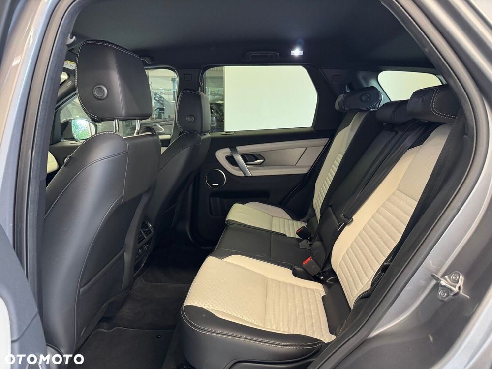 Land Rover Discovery Sport - 10