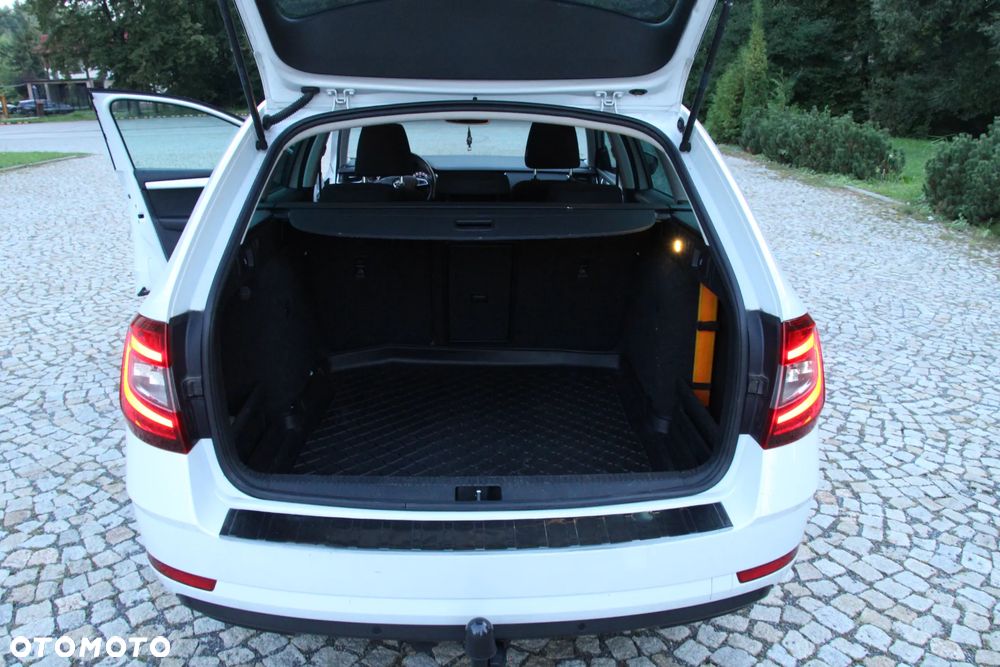 Skoda Octavia Combi 1.6 TDI DSG Ambition - 7