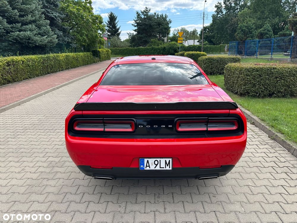 Dodge Challenger 3.6 SXT Plus - 11