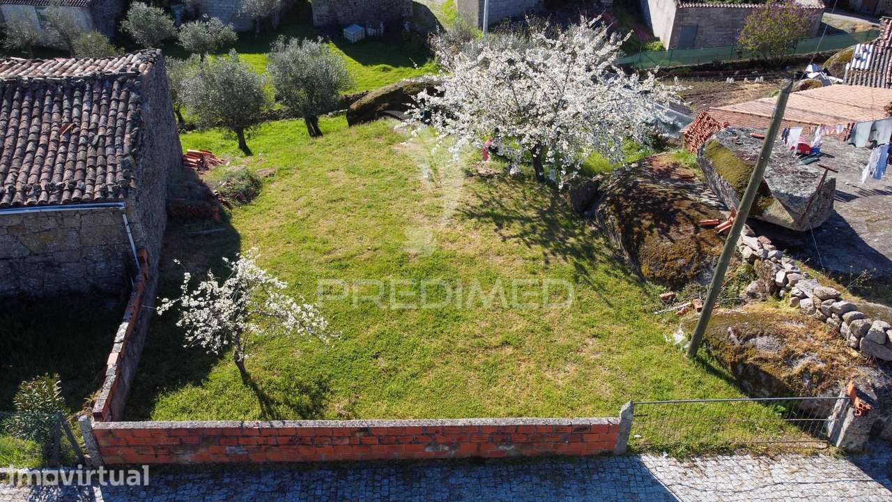 Terreno com viabilidade de construção - Grande imagem: 4/8