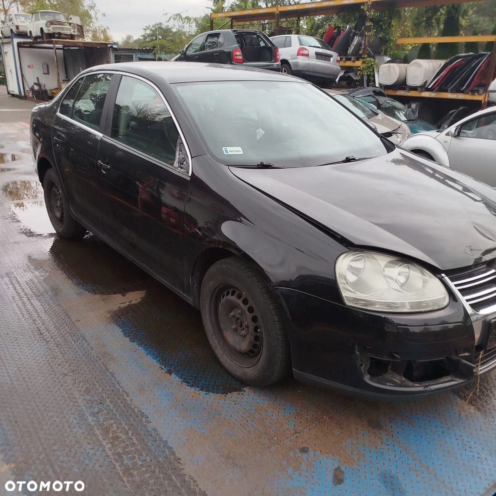 Volkswagen Jetta na części . - 3