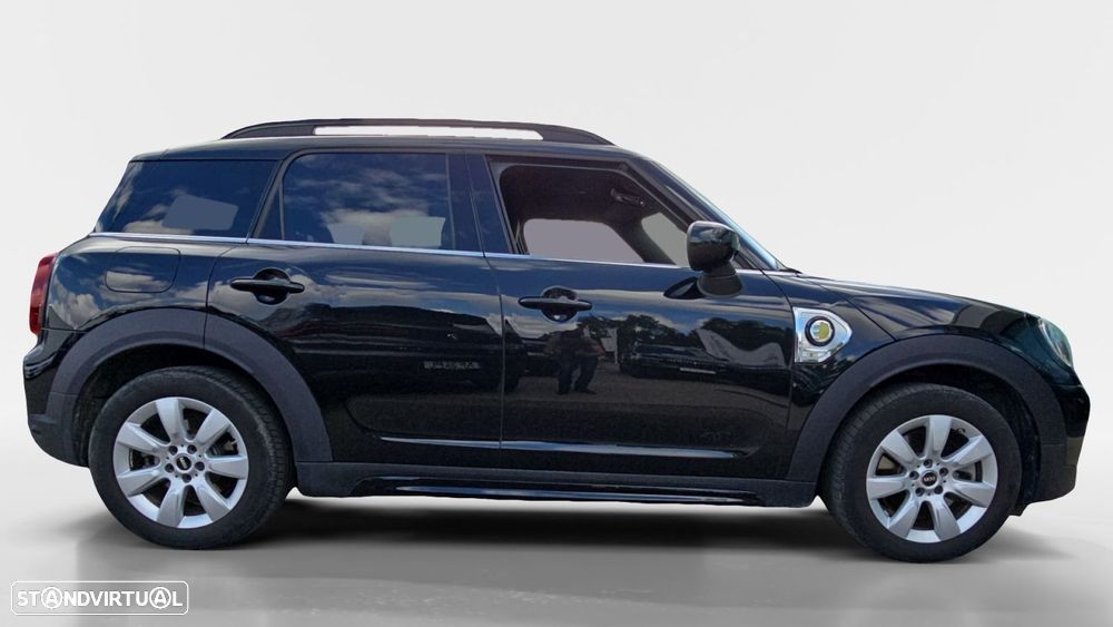 MINI Countryman Cooper SE Premium Classic Auto - 8