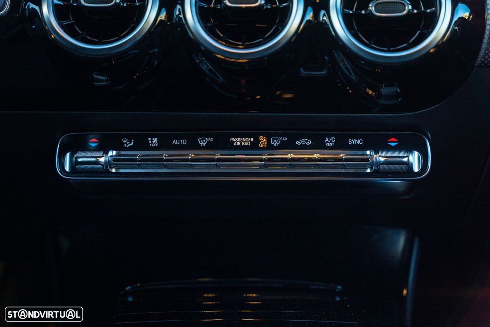 Mercedes-Benz A 180 d AMG Line Aut. - 31