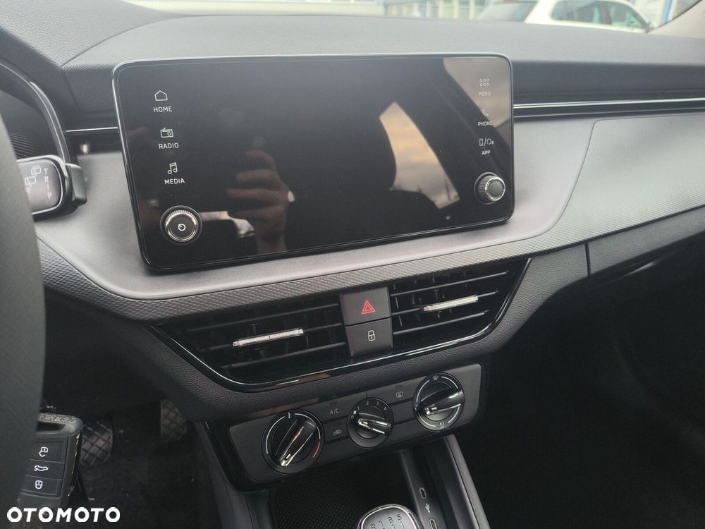 Skoda Kamiq 1.0 TSI Essence - 24