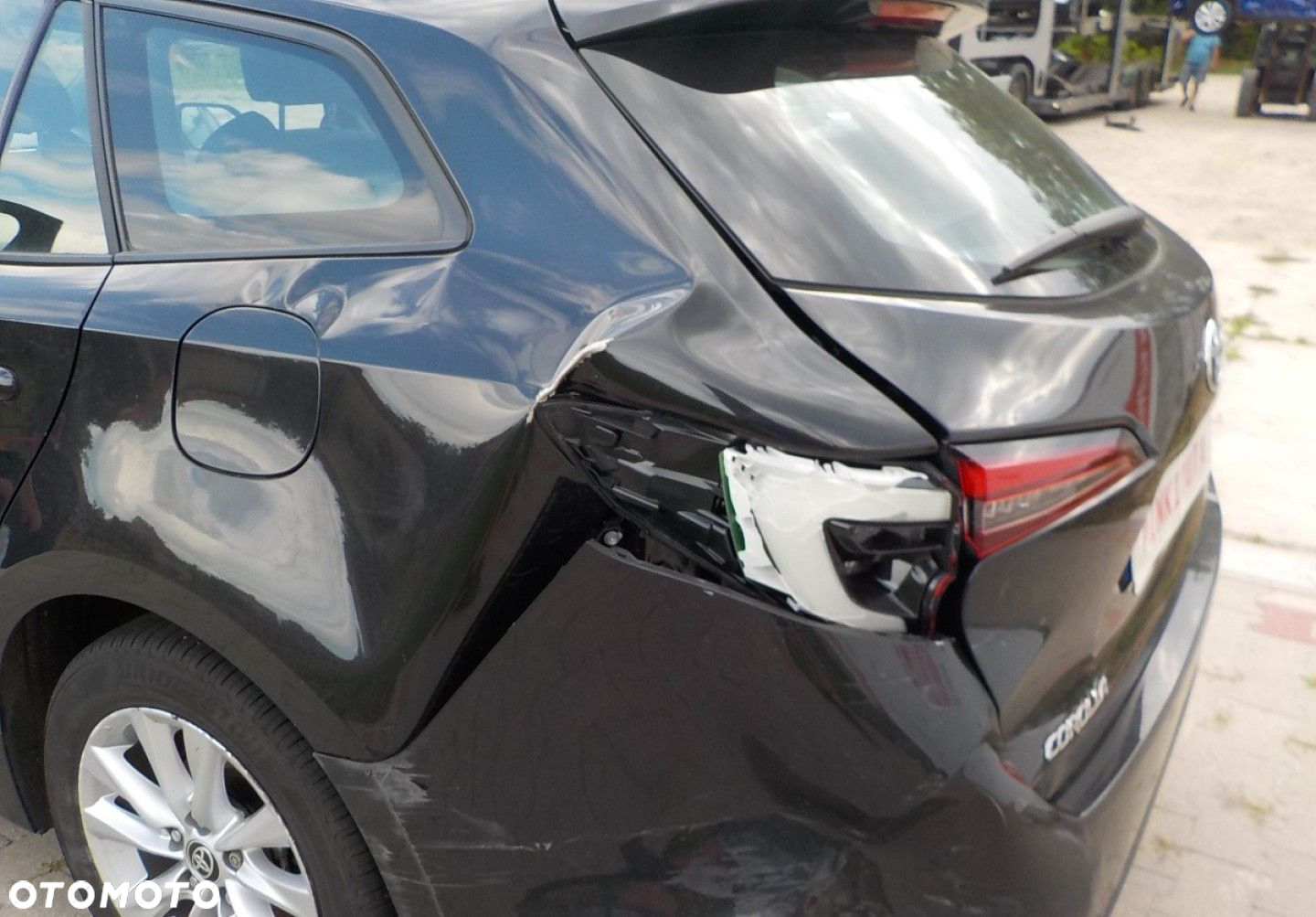 Toyota Corolla - 16