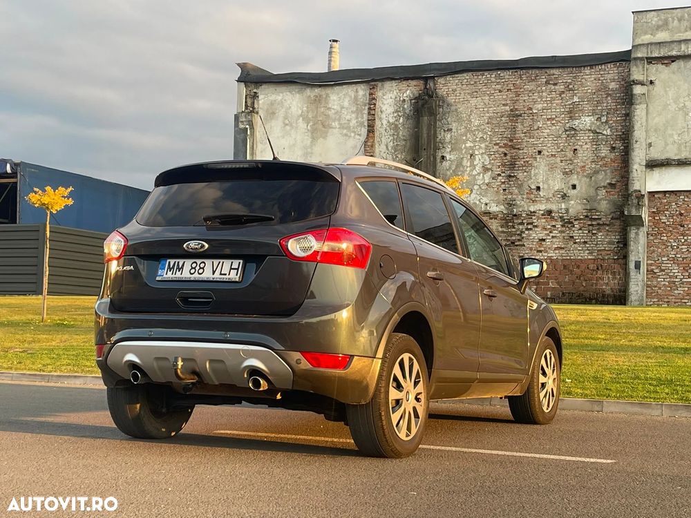 Ford Kuga 2.0 TDCi 4WD Titanium - 4