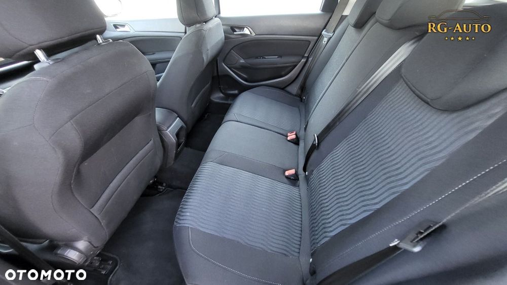 Peugeot 308 - 16