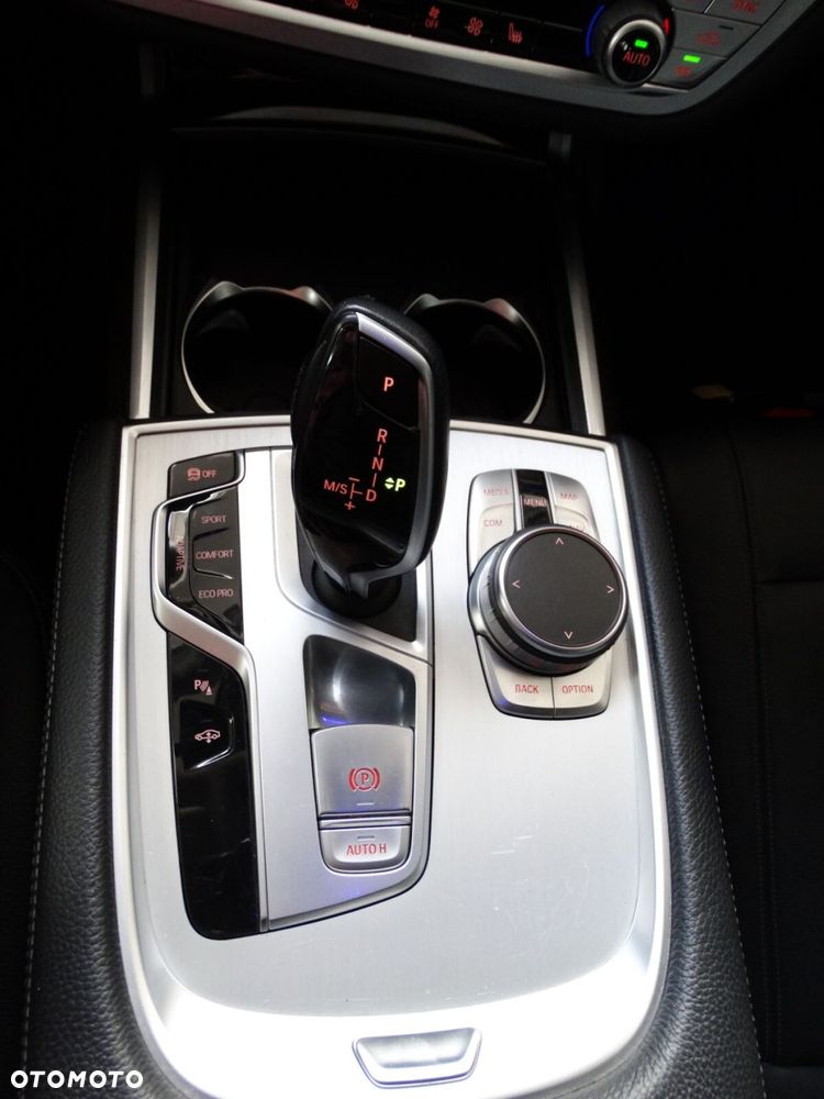 BMW Seria 7 - 20