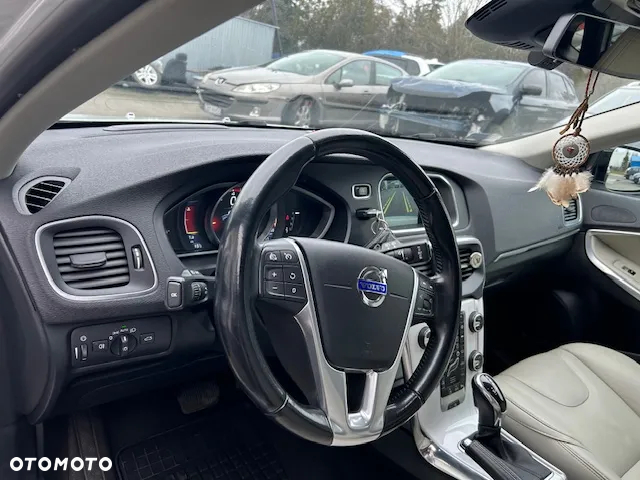Volvo V40 T5 Drive-E R-Design Summum - 9