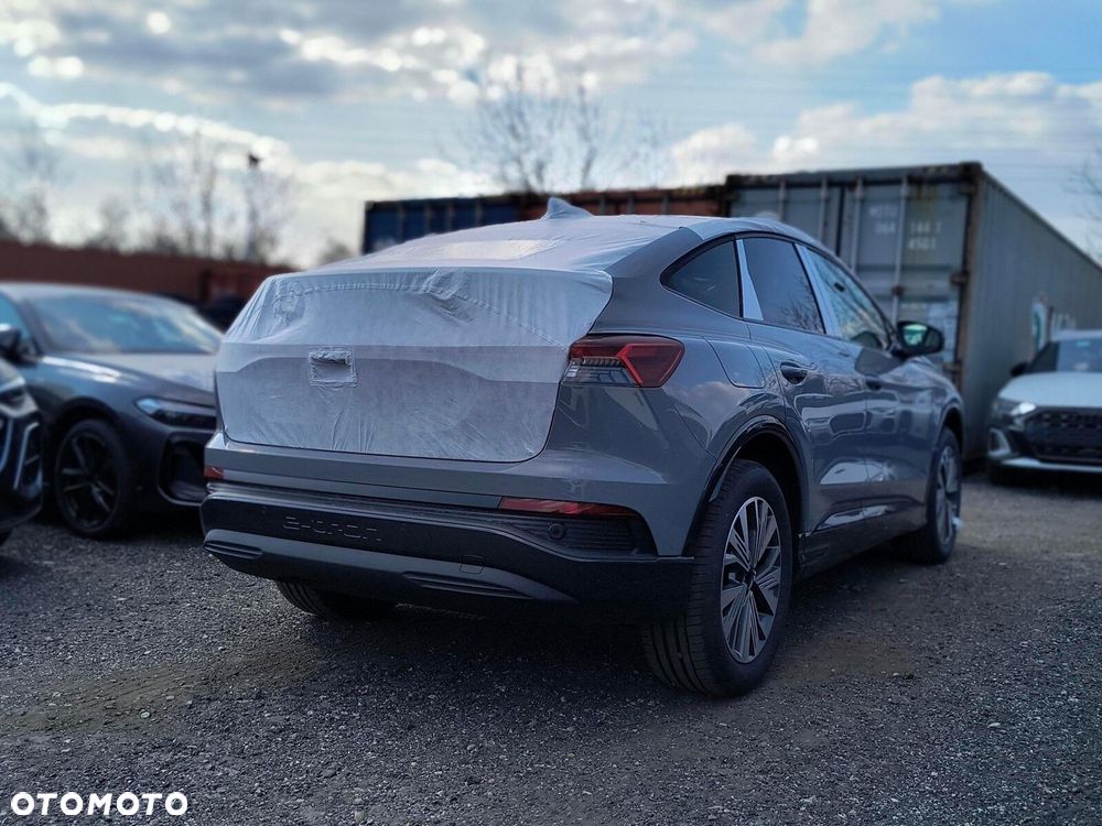 Audi Q4 Sportback e-tron - 4