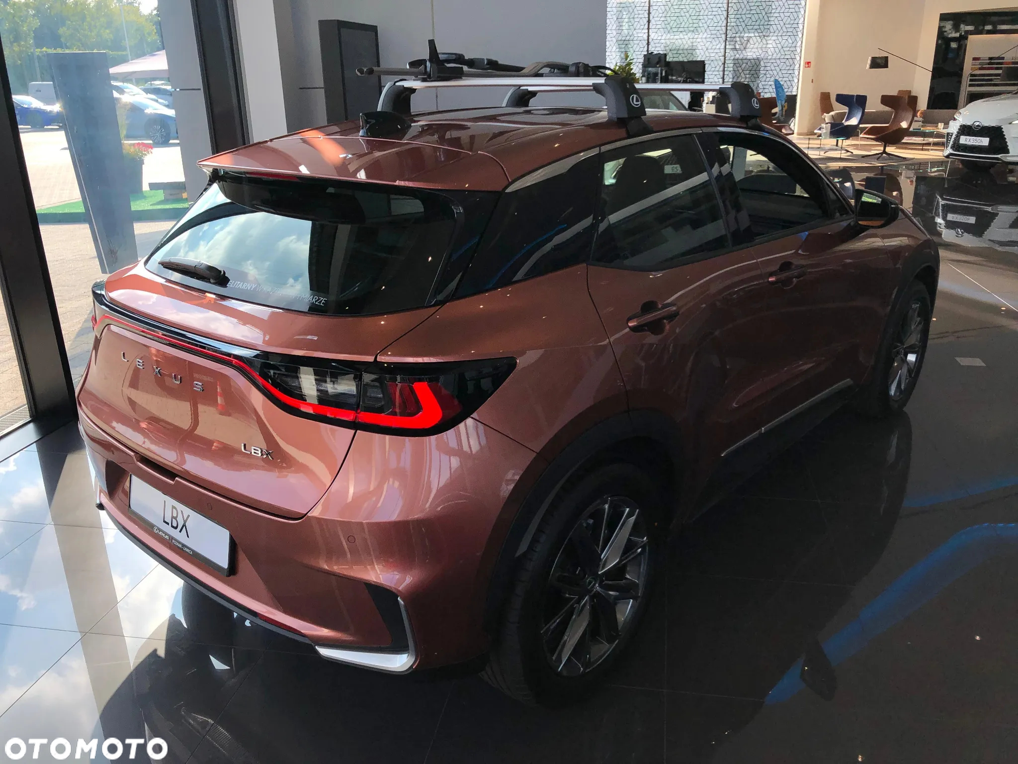 Lexus LBX 1.5 Hybrid Elegant - 4