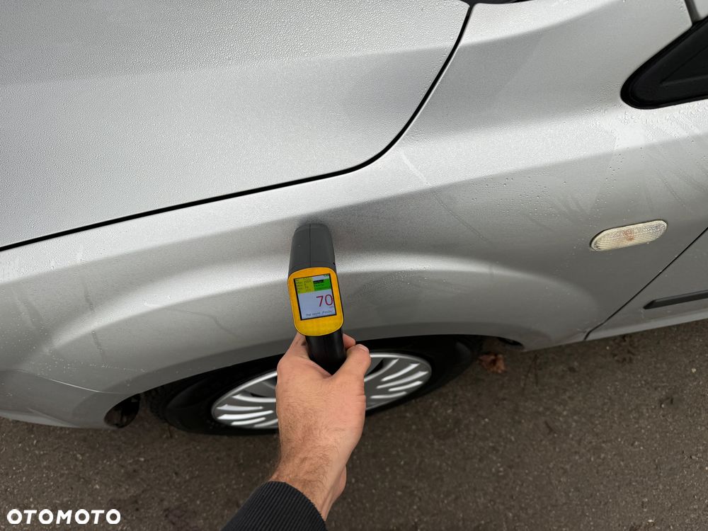 Ford Focus 1.6 16V Trend - 9