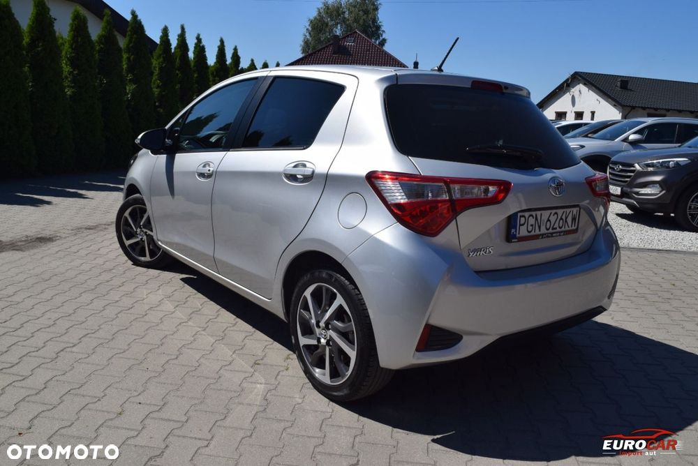 Toyota Yaris 1.5 Premium - 5