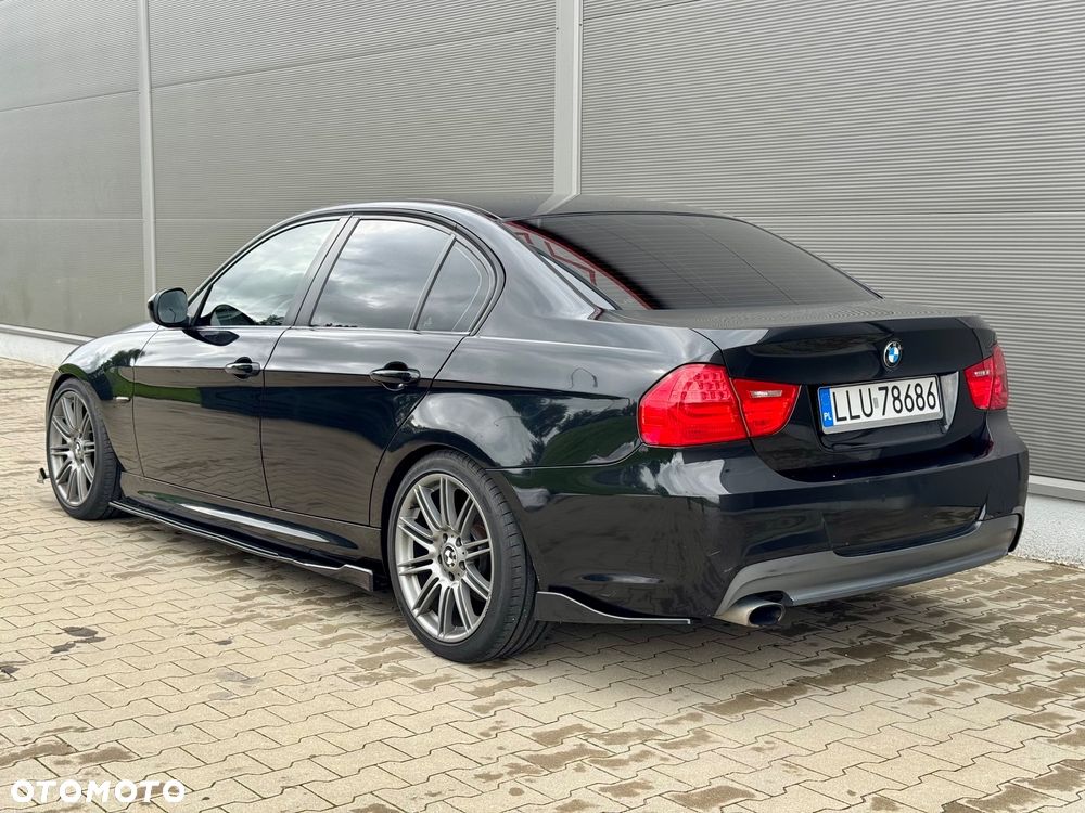 BMW Seria 3 318d Sport Line - 25