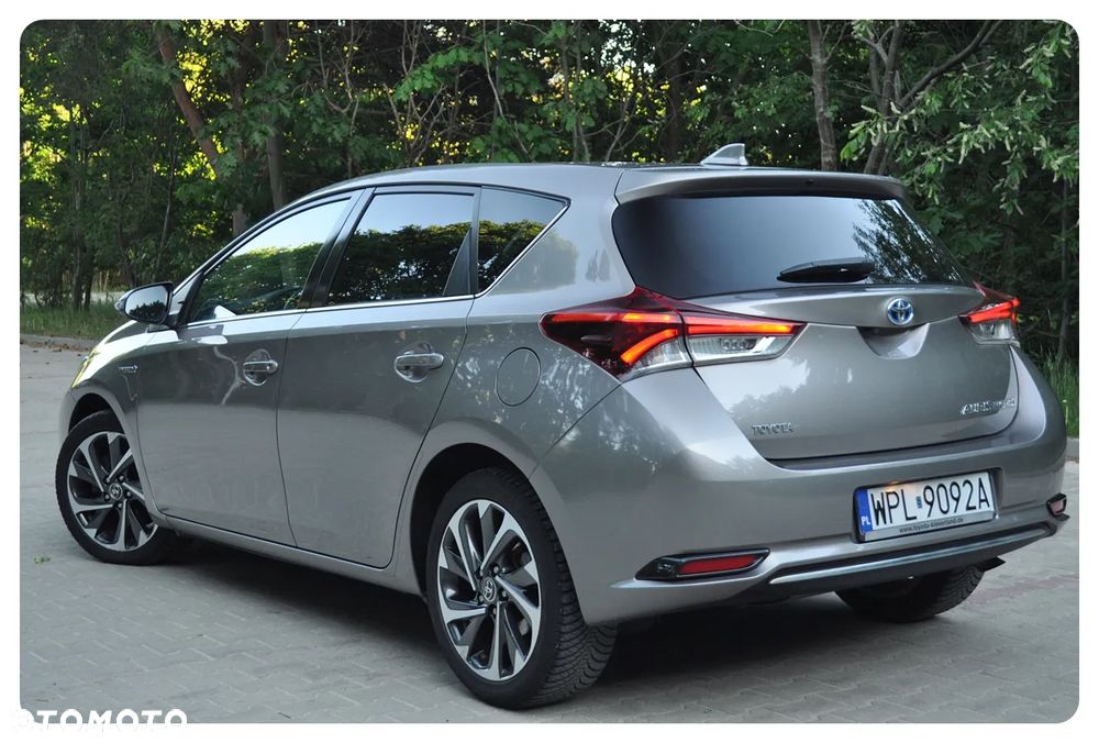 Toyota Auris 1.8 HSD Prestige NAVI - 2