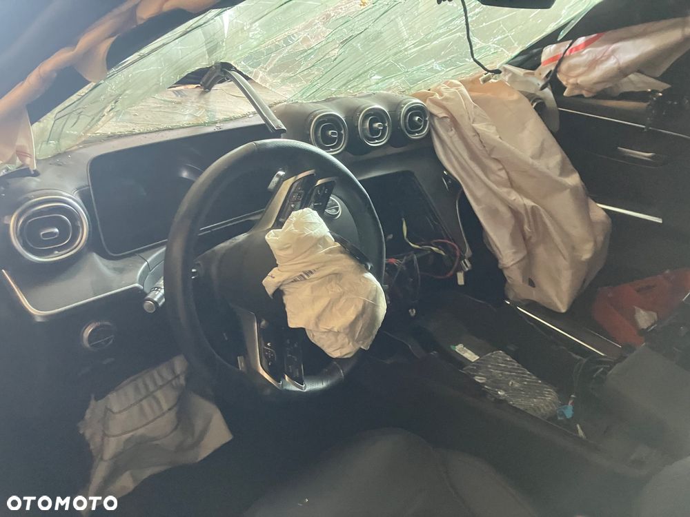 Mercedes-Benz Klasa C 220 d 9G-TRONIC AMG Line - 2