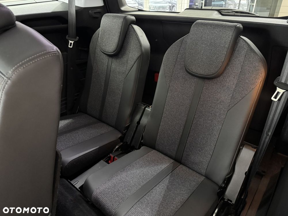 Peugeot 5008 - 14