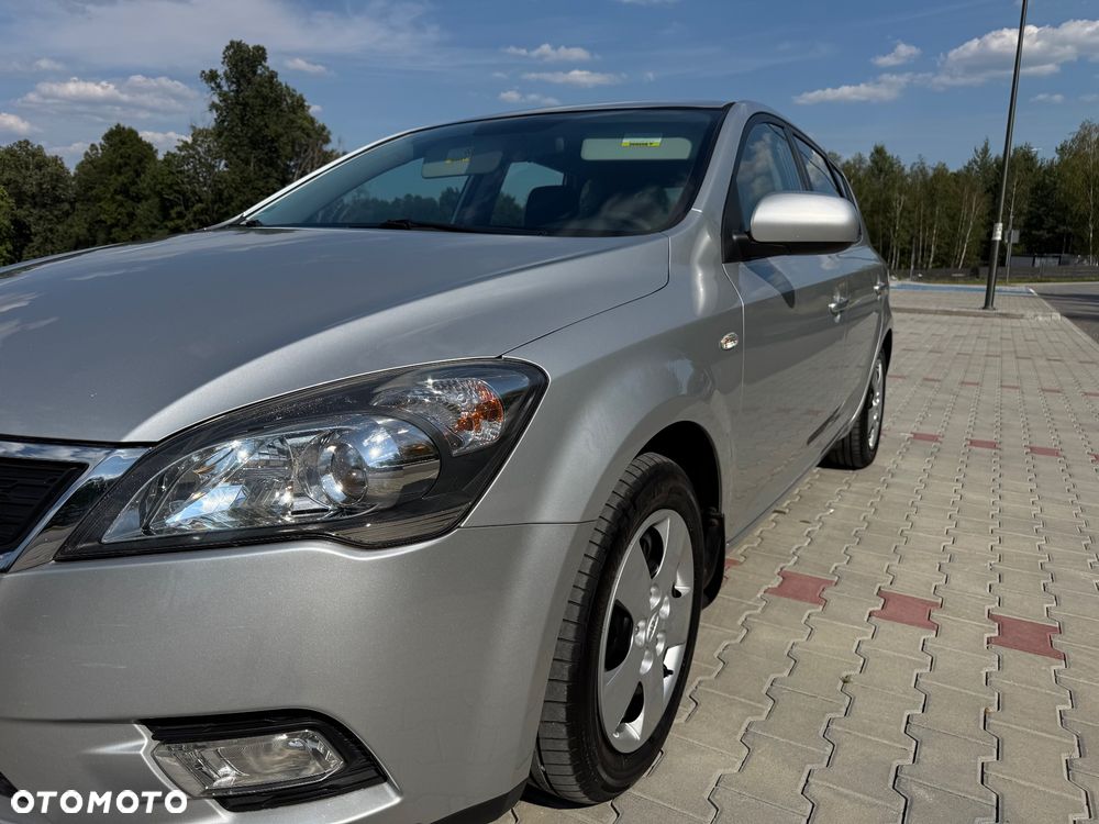 Kia Ceed 1.4 CVVT Attract - 6