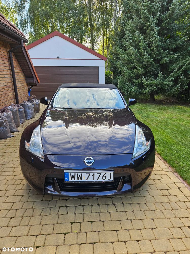 Nissan 370 Z - 2