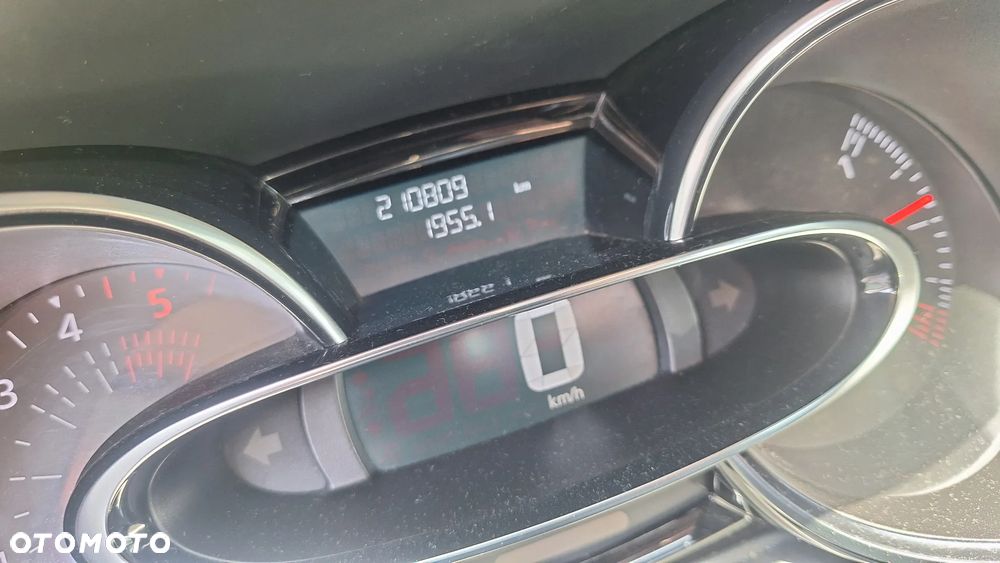 Renault Clio - 9