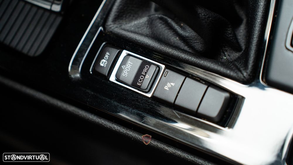 BMW X1 16 d sDrive xLine - 33