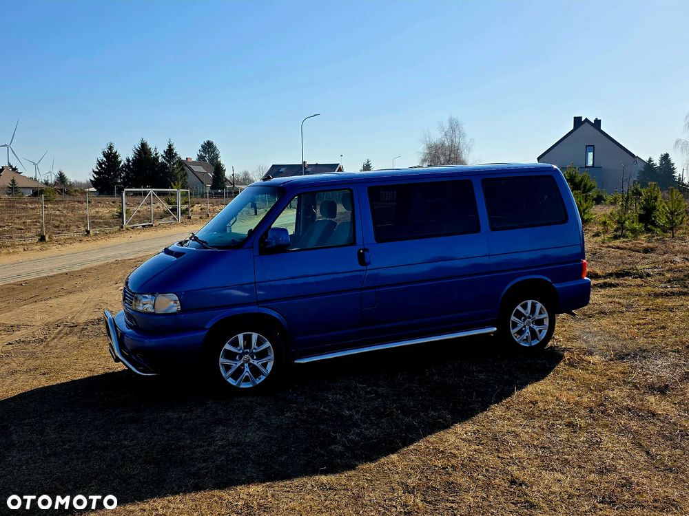 Volkswagen Caravelle - 3