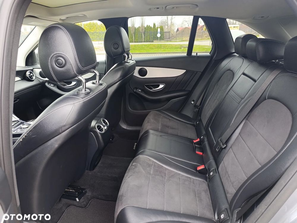 Mercedes-Benz GLC 220 d 4Matic 9G-TRONIC AMG Line - 14