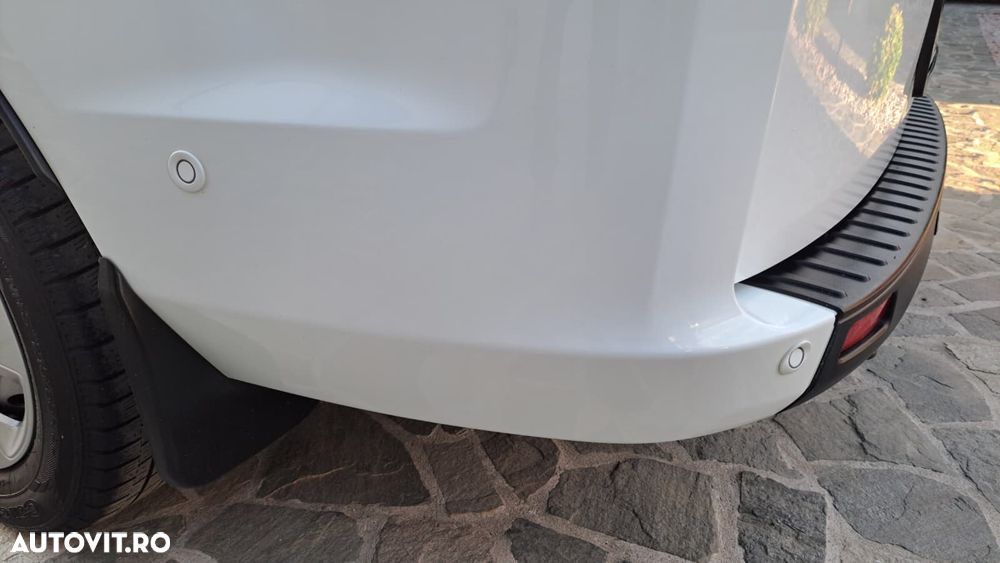 Ford CUSTOM VAN TREND L2H1 FWD - 17