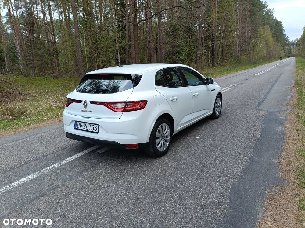 Renault Megane 1.6 SCe Life - 20