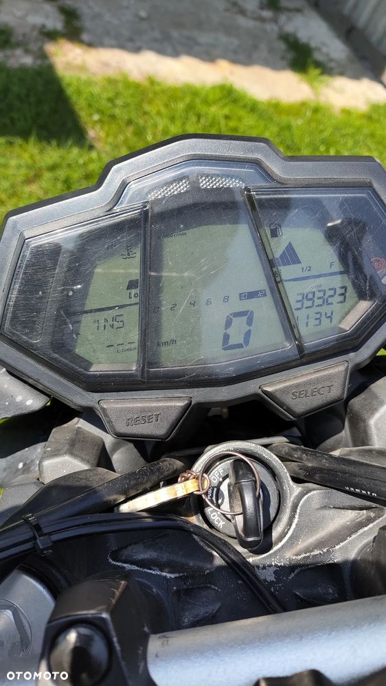 Yamaha MT - 7