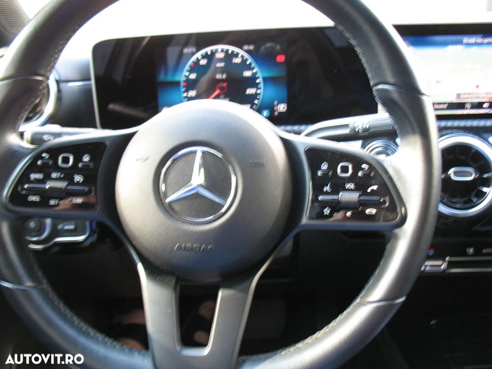Mercedes-Benz A 180 d Aut. - 8