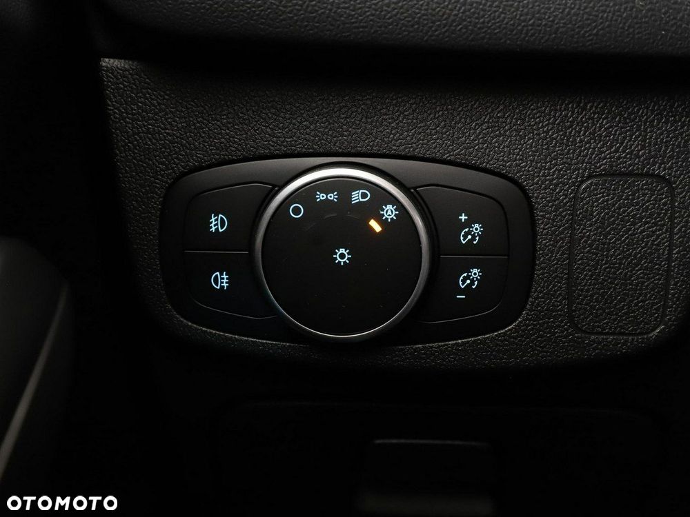 Ford Focus 2.0 EcoBlue Titanium - 35