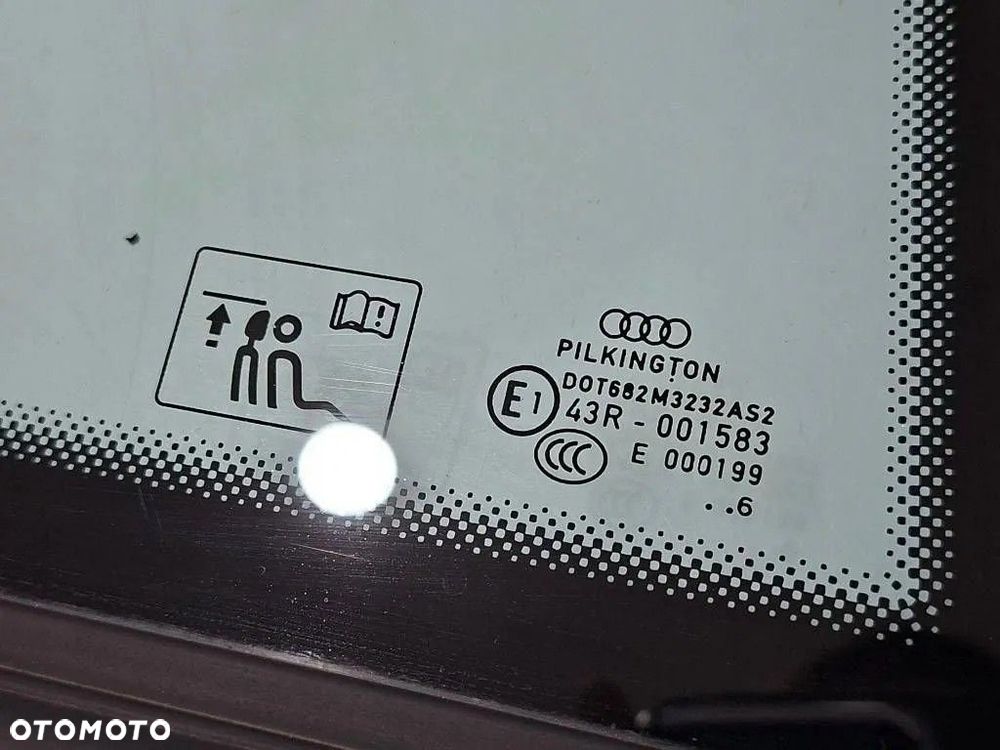 Audi A3 S3 8V 2017 lift szyba karoseryjna prawa wersja 3-drzwi 8V3845300D - 4