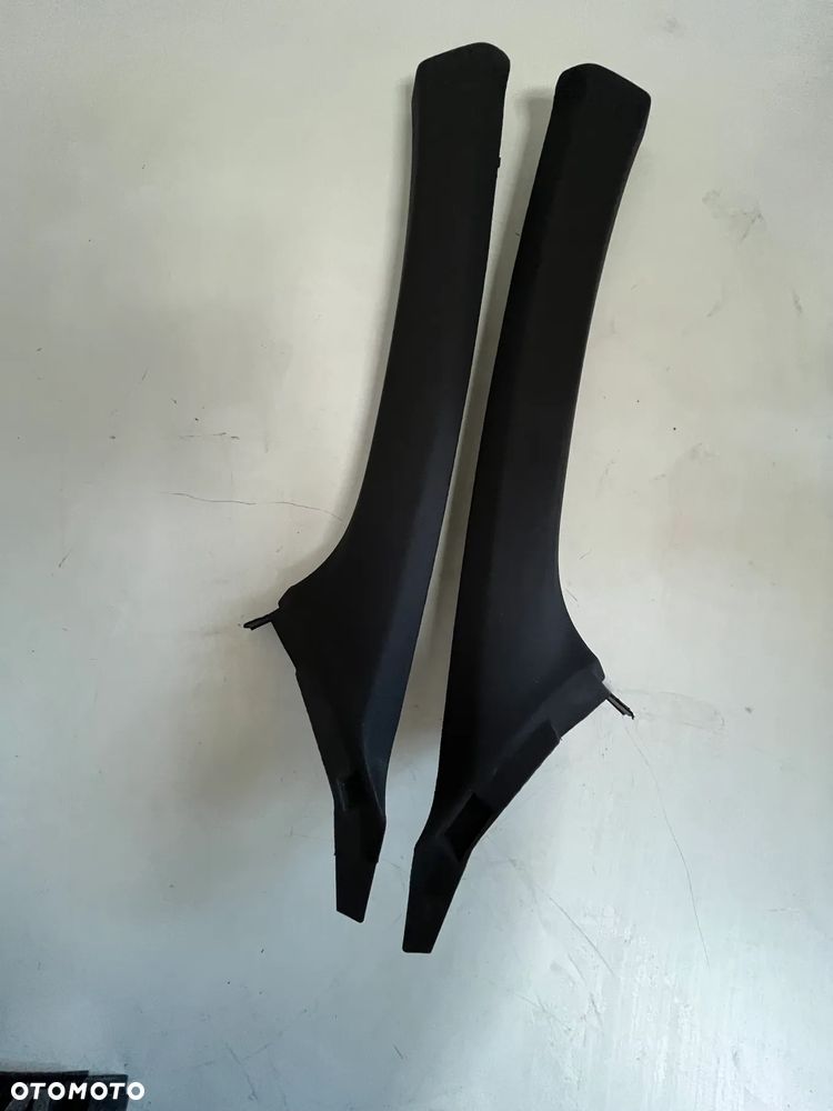 Peugeot 3008 1.6 THP 20r  Prawa/lewa strona poszycie slupka  9811199777 - 7