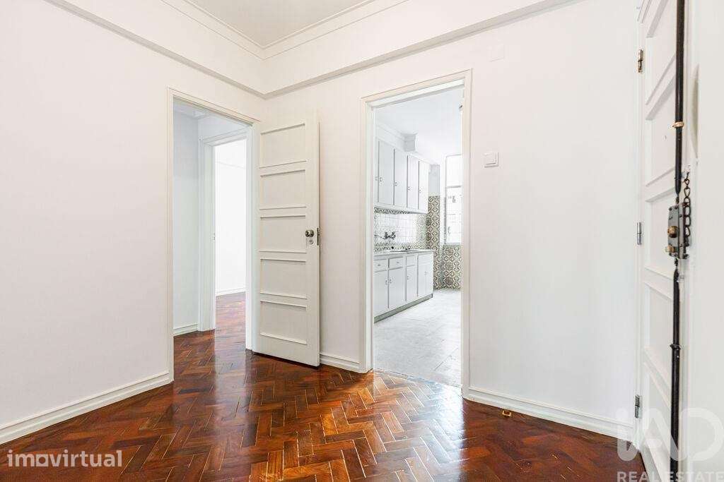 Apartamento T2 em Alvalade de 89,00 m2 - Grande imagem: 4/17