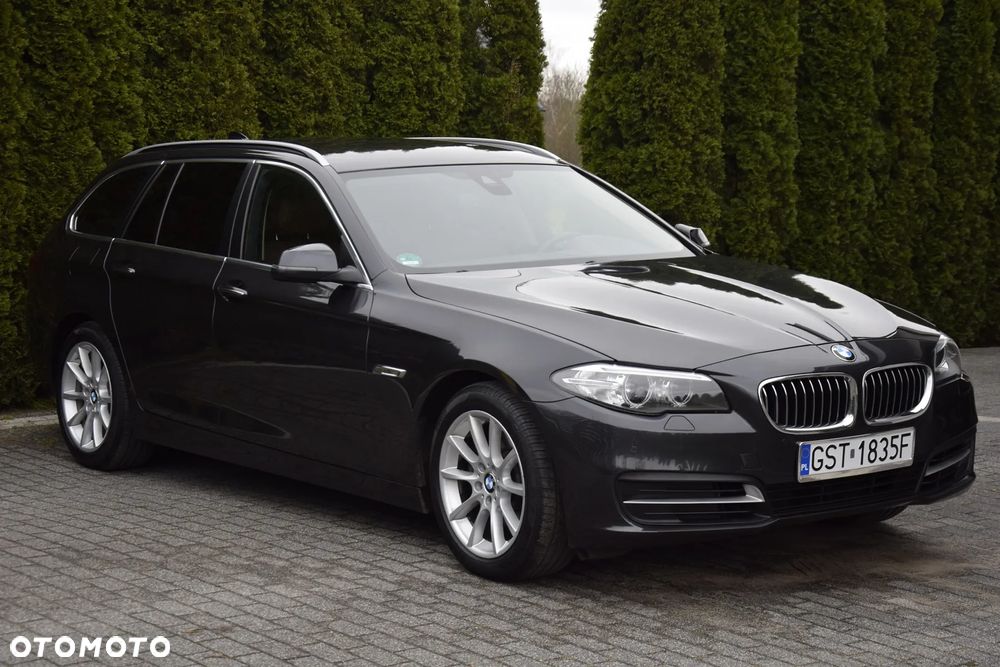 BMW Seria 5 520d xDrive - 11