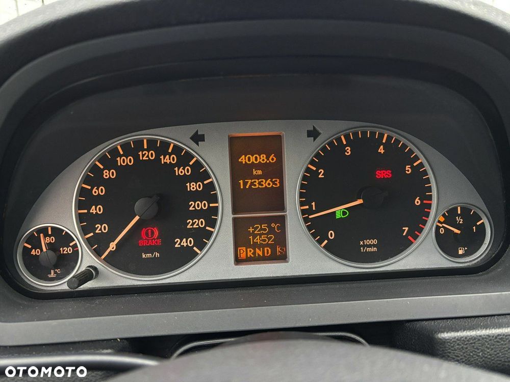 Mercedes-Benz Klasa B 180 Autotronic - 15